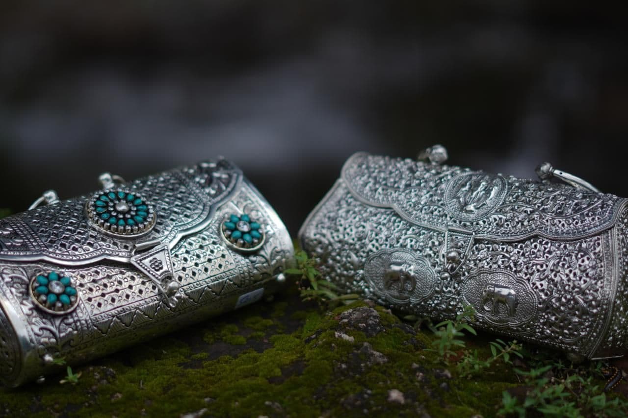 Elephant relief clutch · Full view