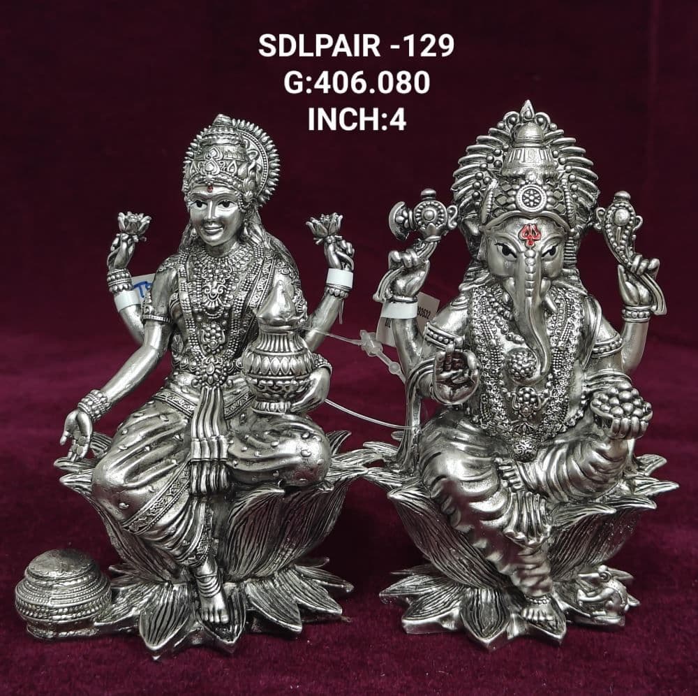 Laxmi-Ganesh on lotus